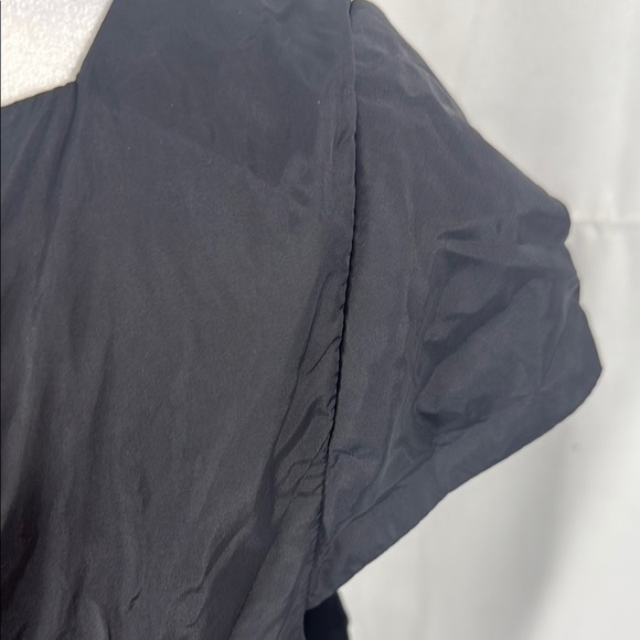 Milly Black Dress With Pink Accent Size 8 - Picture 9 of 10